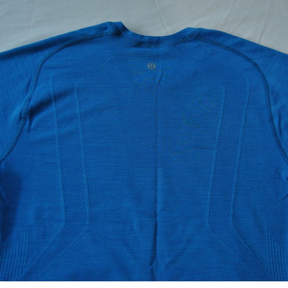 Lululemon Small Blue Short Sleeve Shirt