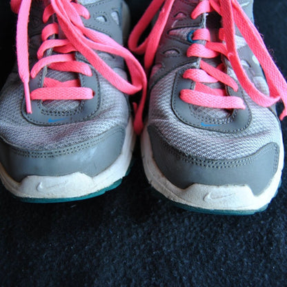 Nike Revolution 2 Running Shoes Size: 7 Women's Gray and Blue with Pink Laces