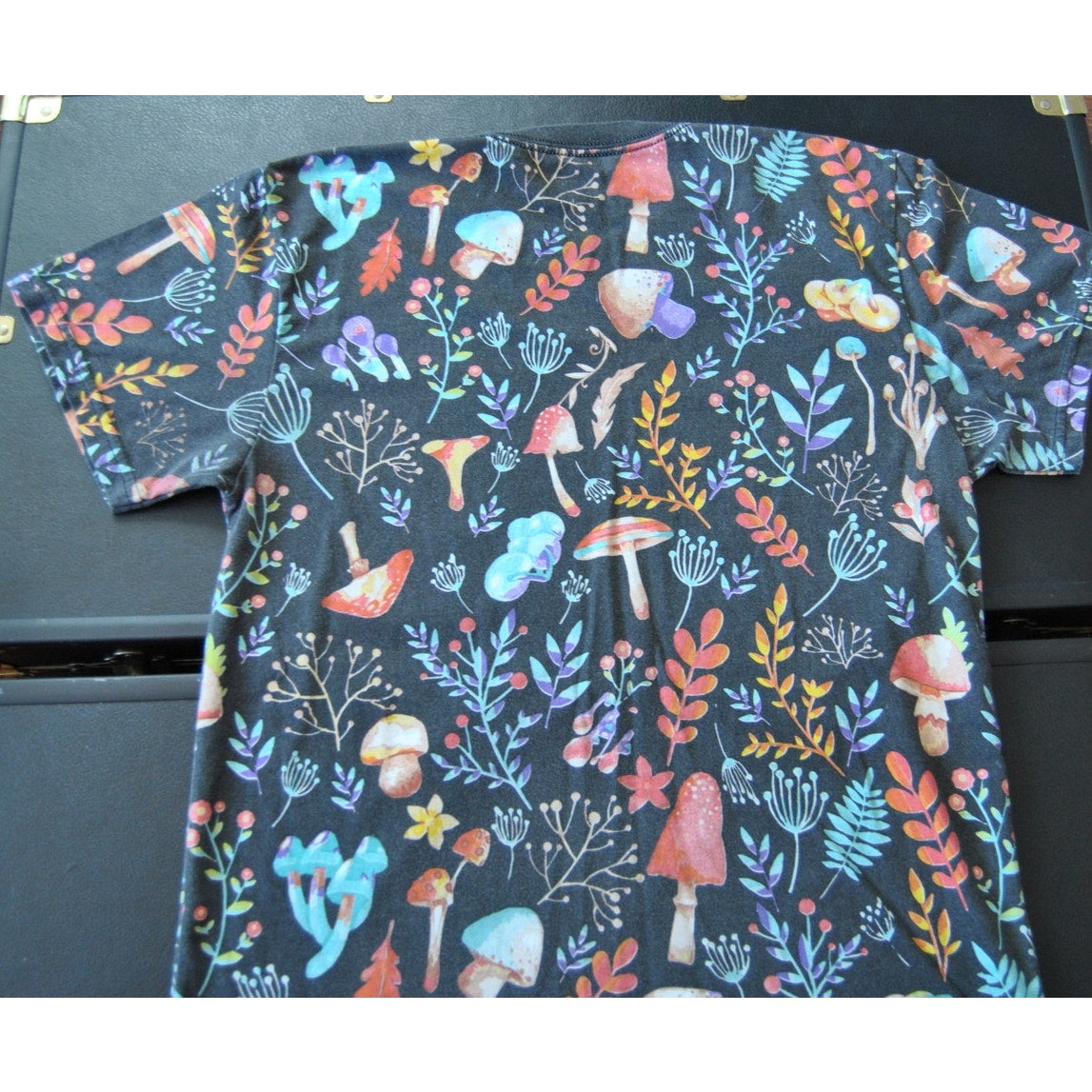 Trippy Fresh Laundry Medium Mushroom Design Short Sleeve Shirt