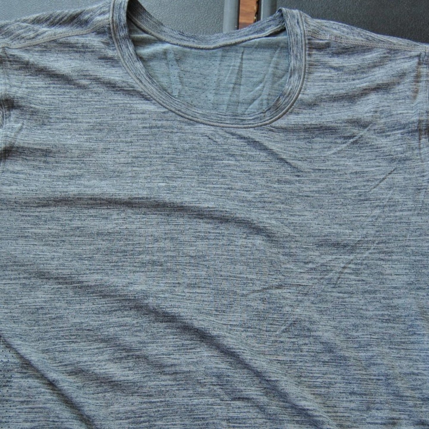 Lululemon Large Gray Lightweight Metal Vent Tech Long Sleeve Shirt