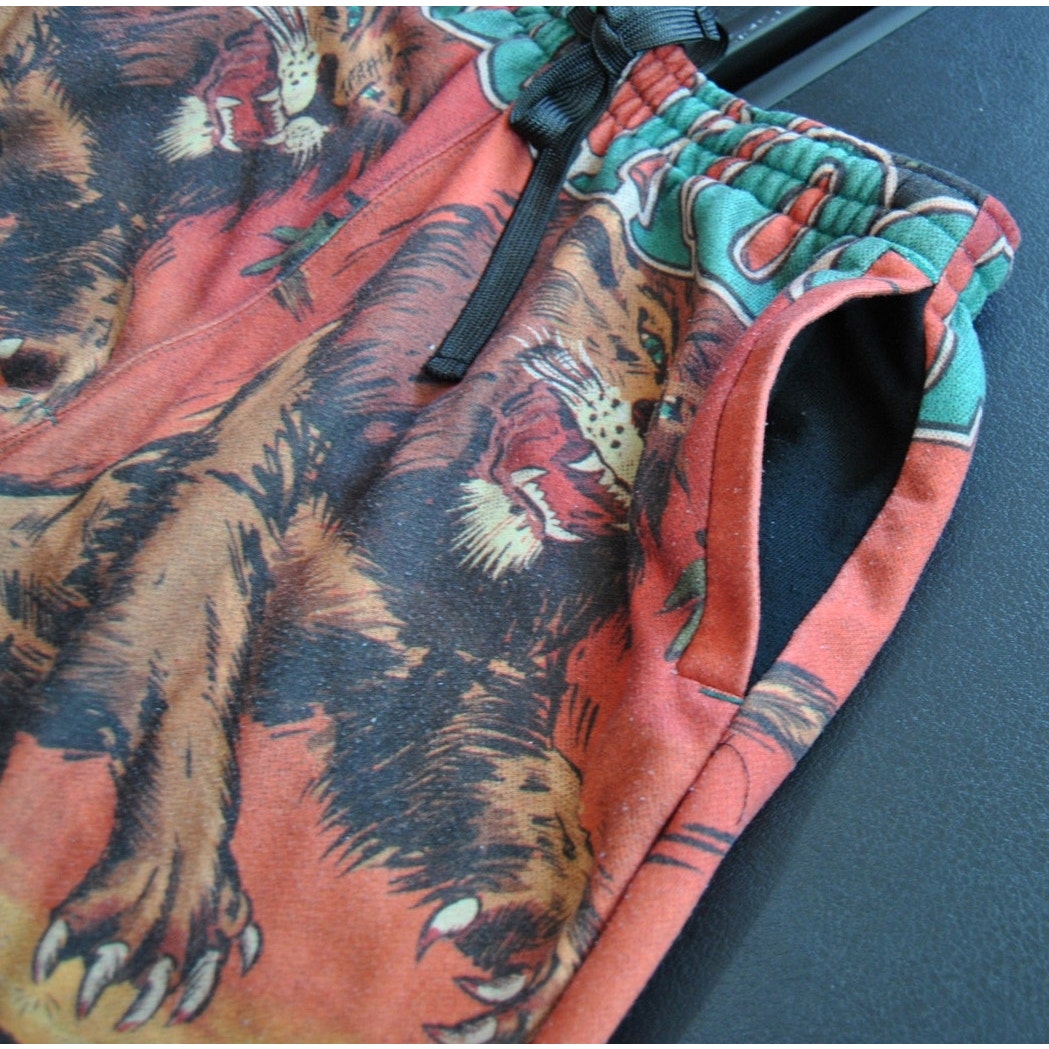 Akoo Hunter Trapper Small Lion & design Pattern Shorts w/ Pockets