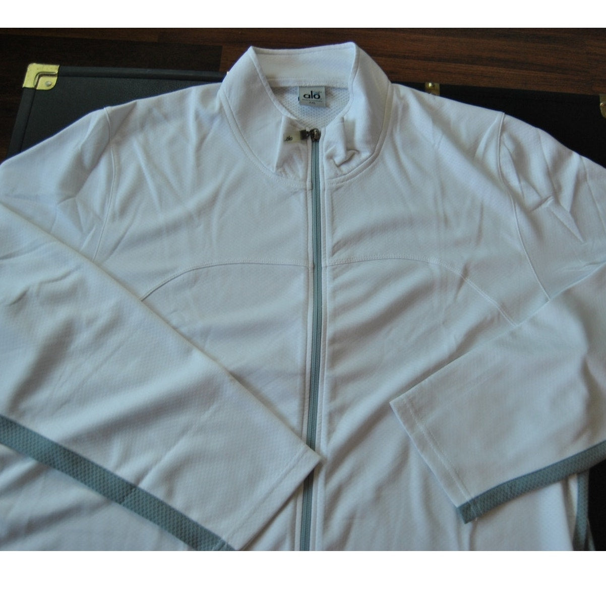 Alo CoolFit Full Zipper-down Lightweight Jacket 2X-Large