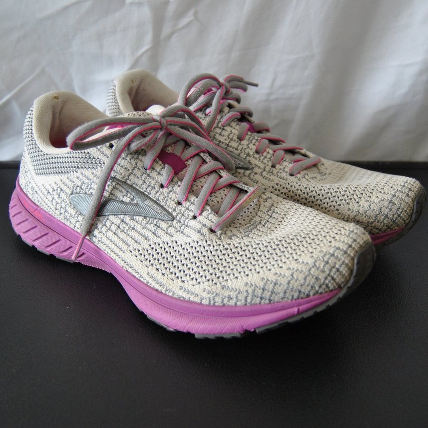 Brooks Revel 3 Pink and Gray Size 10 Running Shoe
