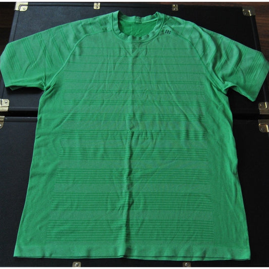 Lululemon Large Fit Green Athletic Short Sleeve Shirt