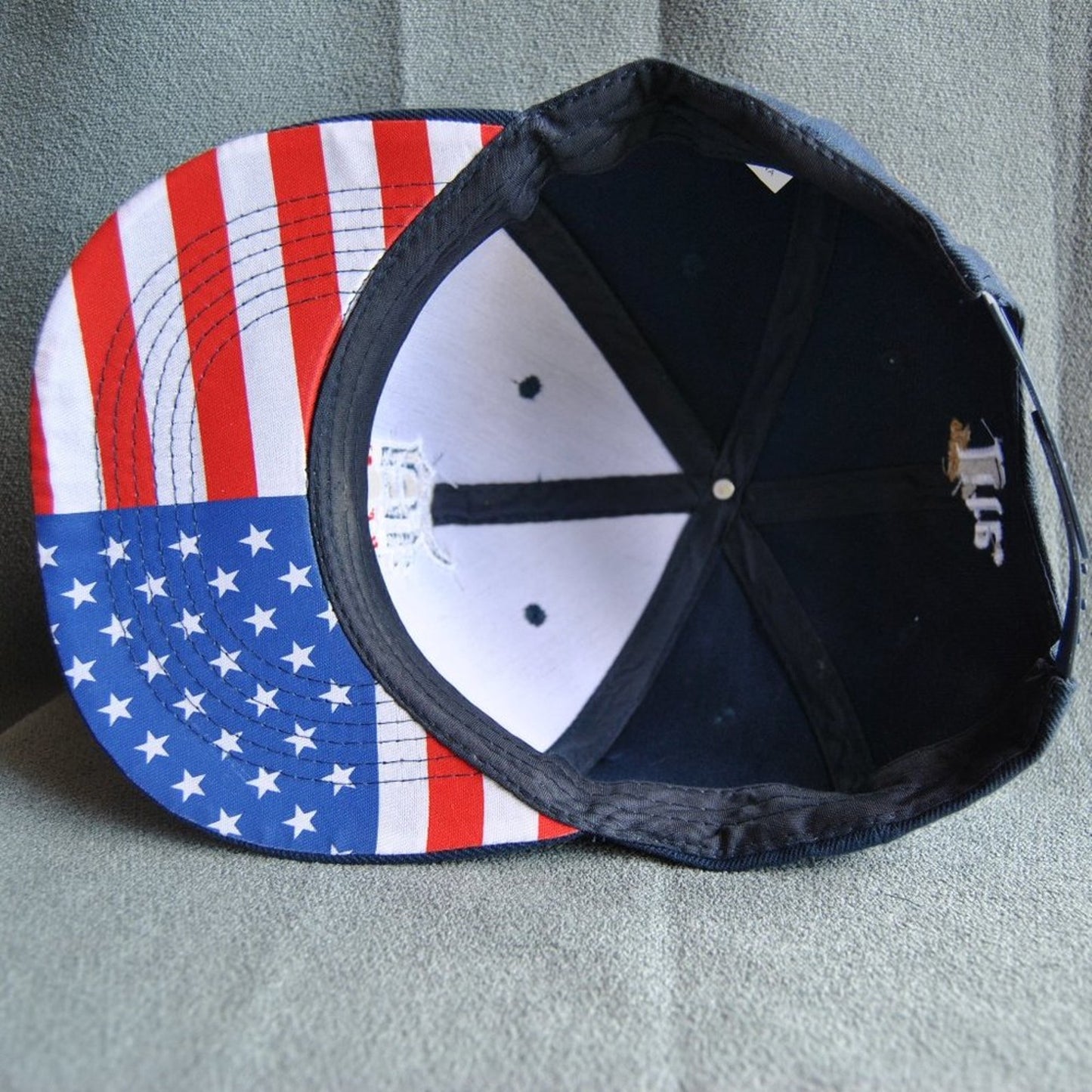 Detroit Tigers American Flag Brim Miller Light Snapback Hat
