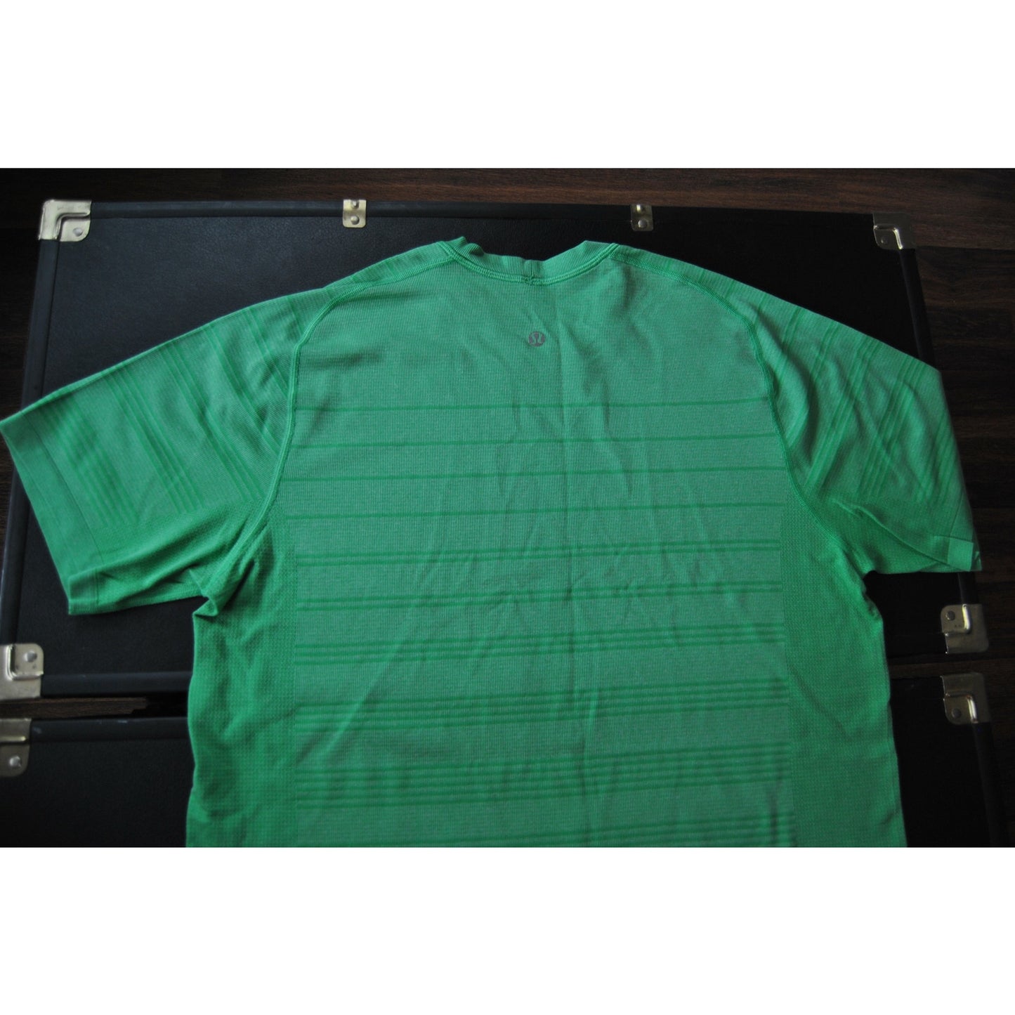Lululemon Large Fit Green Athletic Short Sleeve Shirt