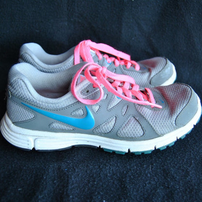 Nike Revolution 2 Running Shoes Size: 7 Women's Gray and Blue with Pink Laces