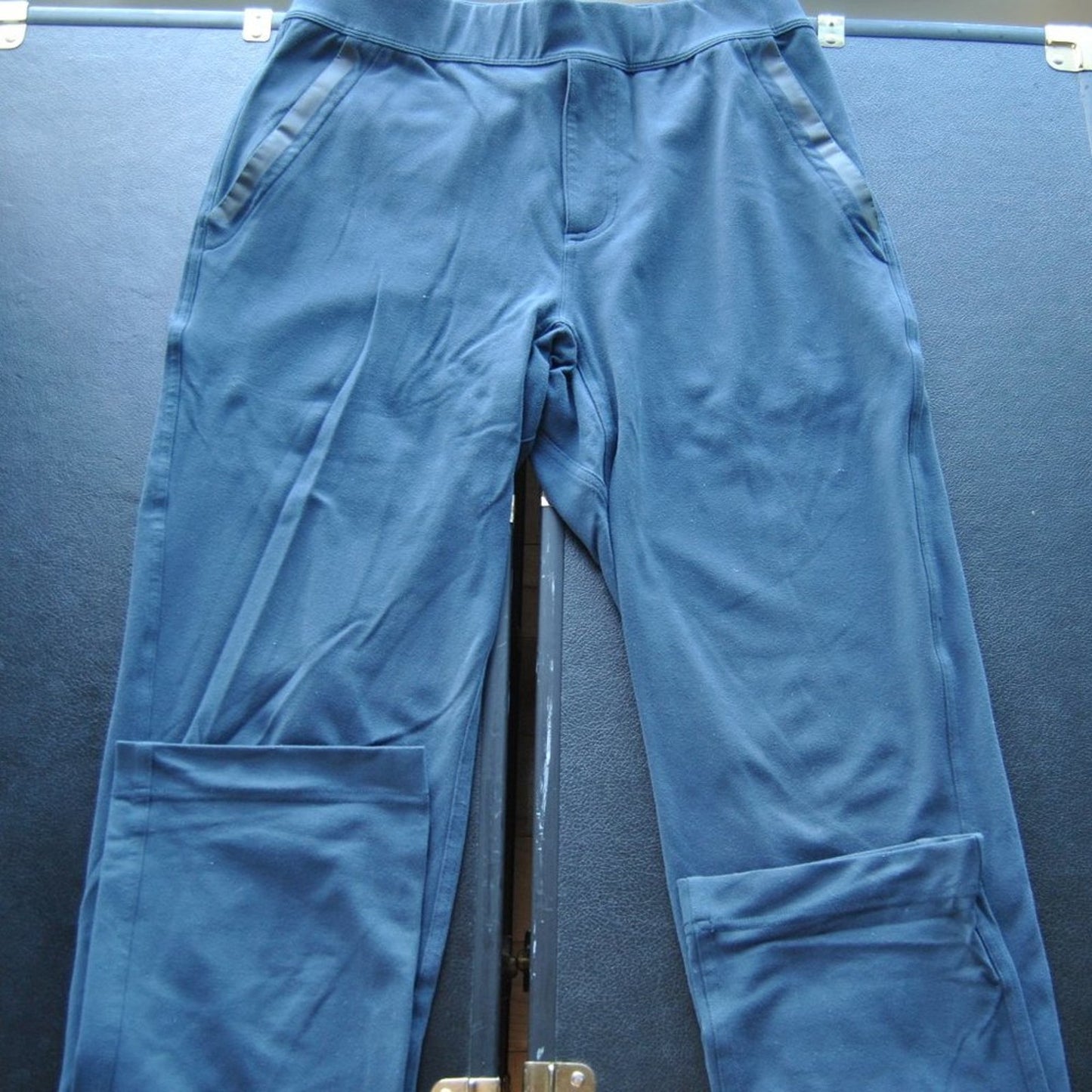 Lululemon Sweatpants Medium Blue w/ Black Stripe & Zipper Pockets