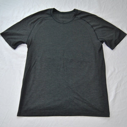 Metal Vent Tech Graphite Grey/Black Short Sleeve Shirt