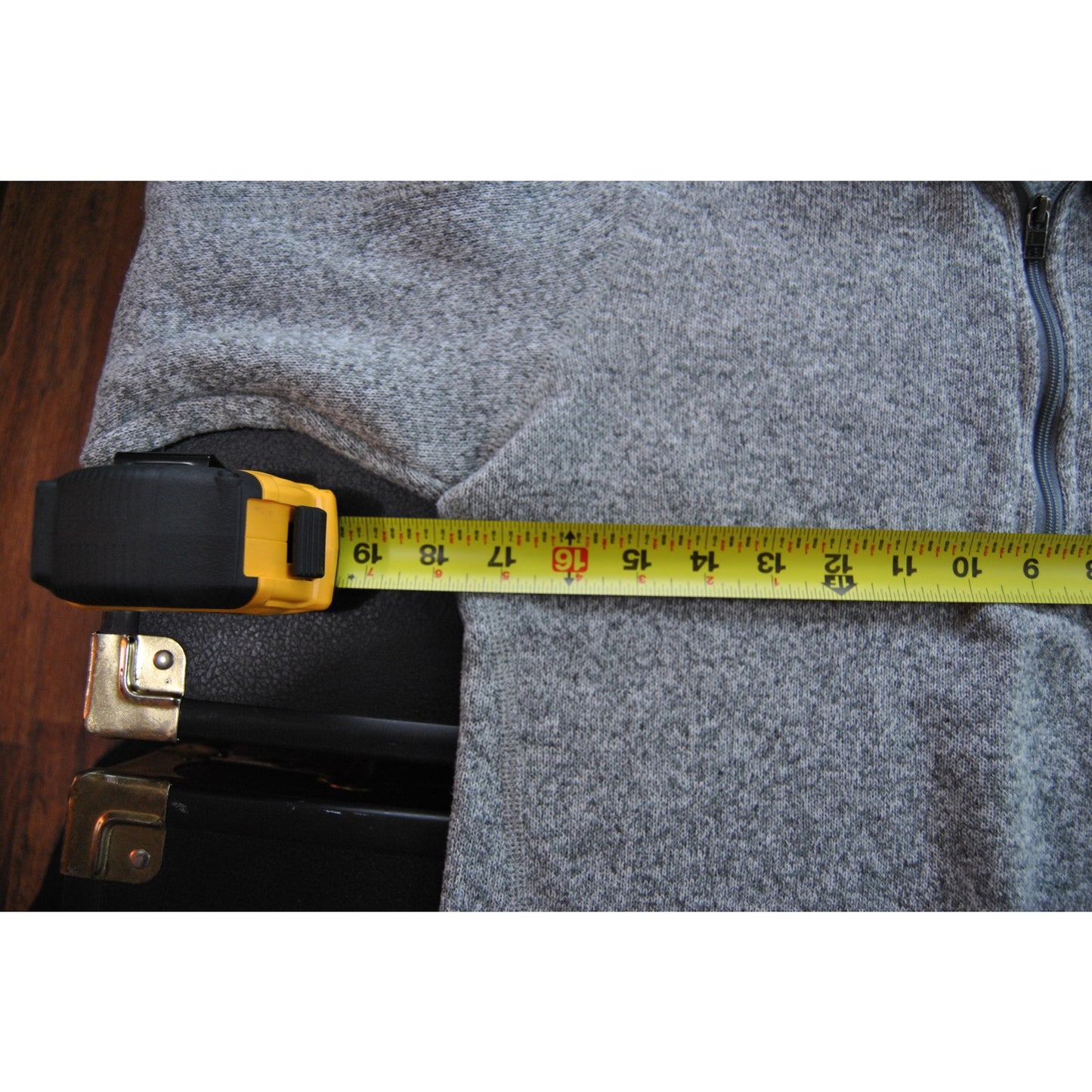 Patagonia Quarter Zip Sweater Small Gray