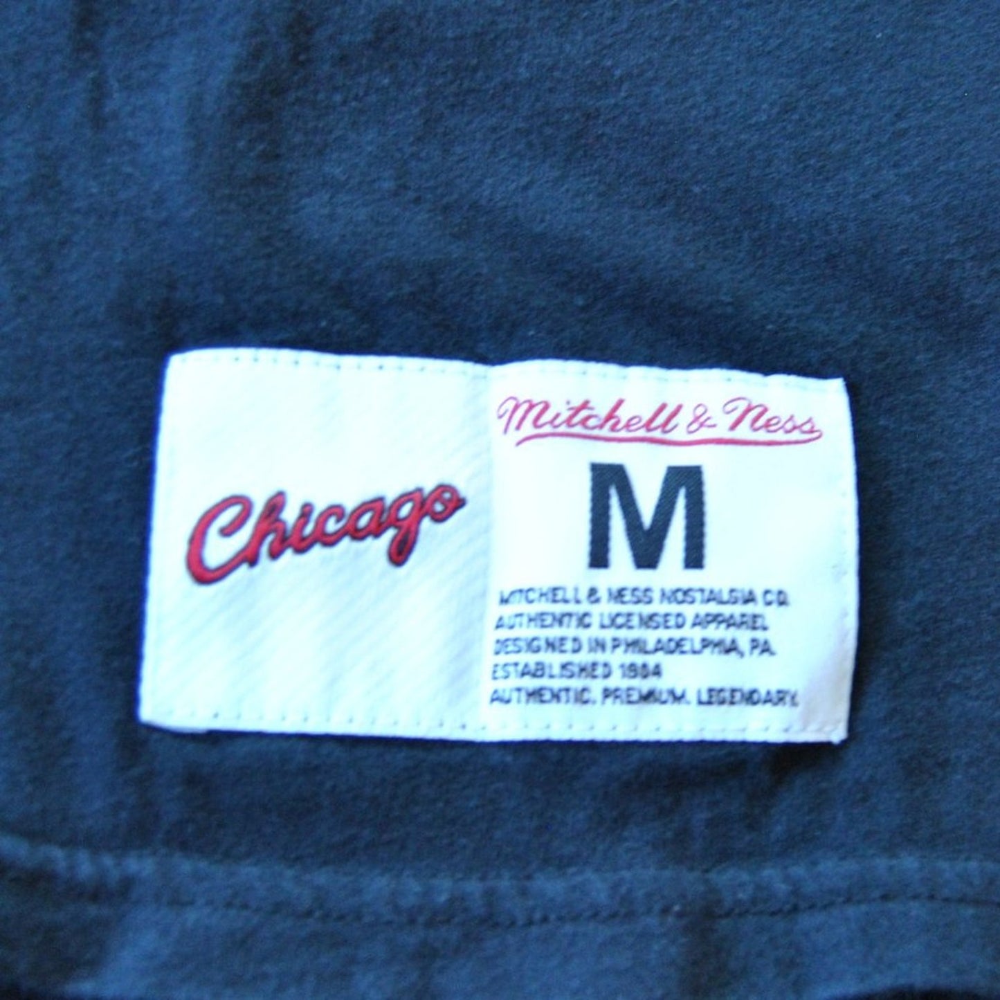 Chicago Bulls Mitchell & Ness NBA Finals 1996 Medium Red & Black Short Sleeve