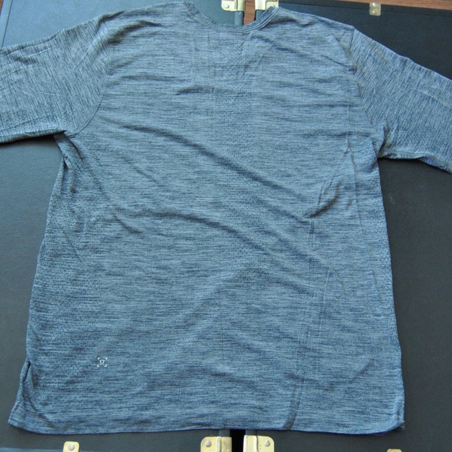 Lululemon Large Gray Lightweight Metal Vent Tech Long Sleeve Shirt