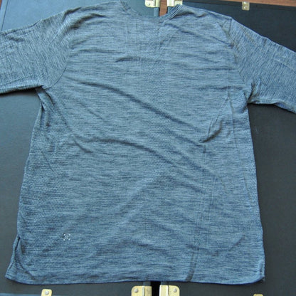 Lululemon Large Gray Lightweight Metal Vent Tech Long Sleeve Shirt