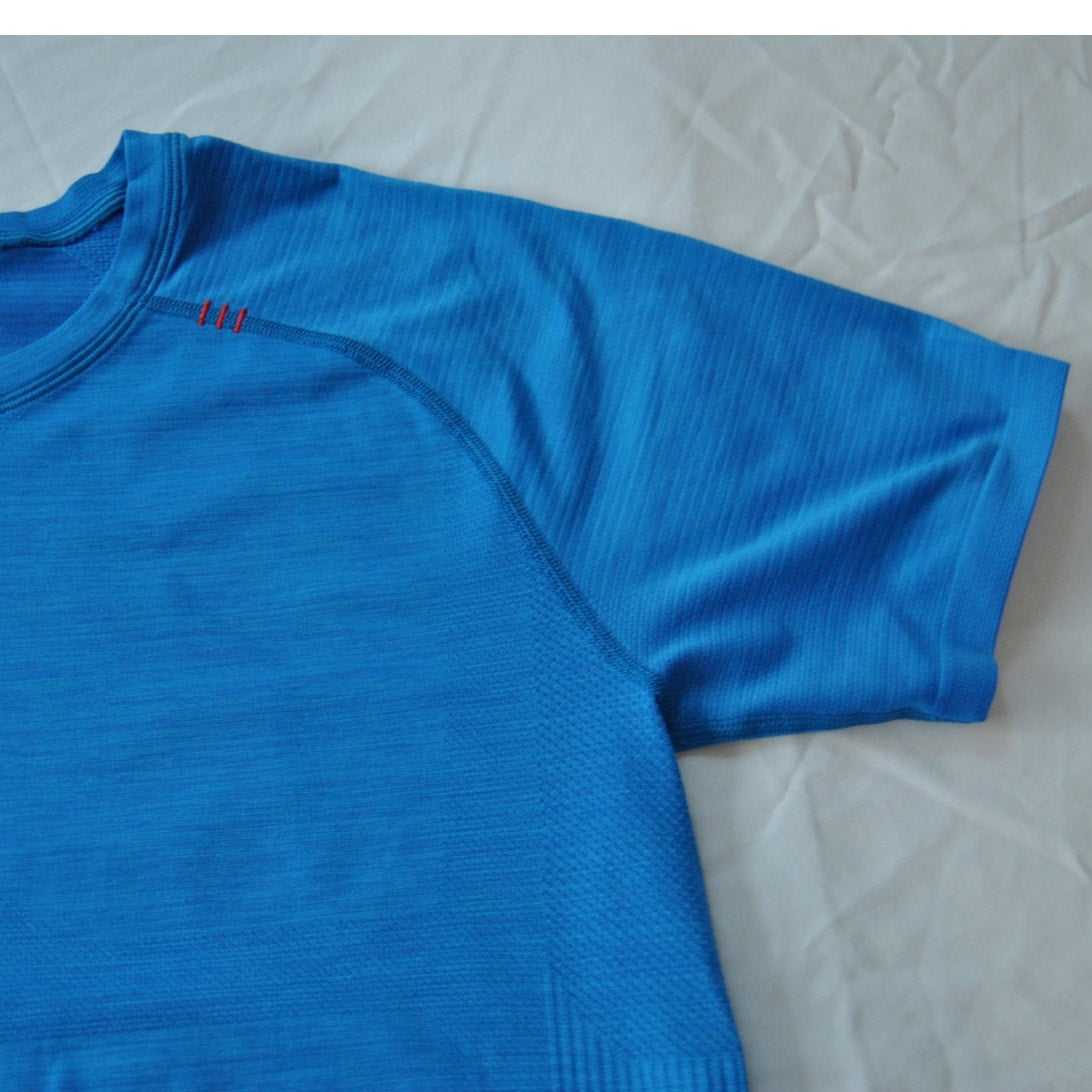 Lululemon Small Blue Short Sleeve Shirt