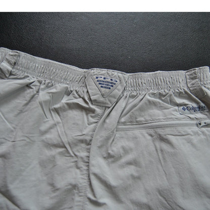 Columbia Omni Shade Shorts Small Gray