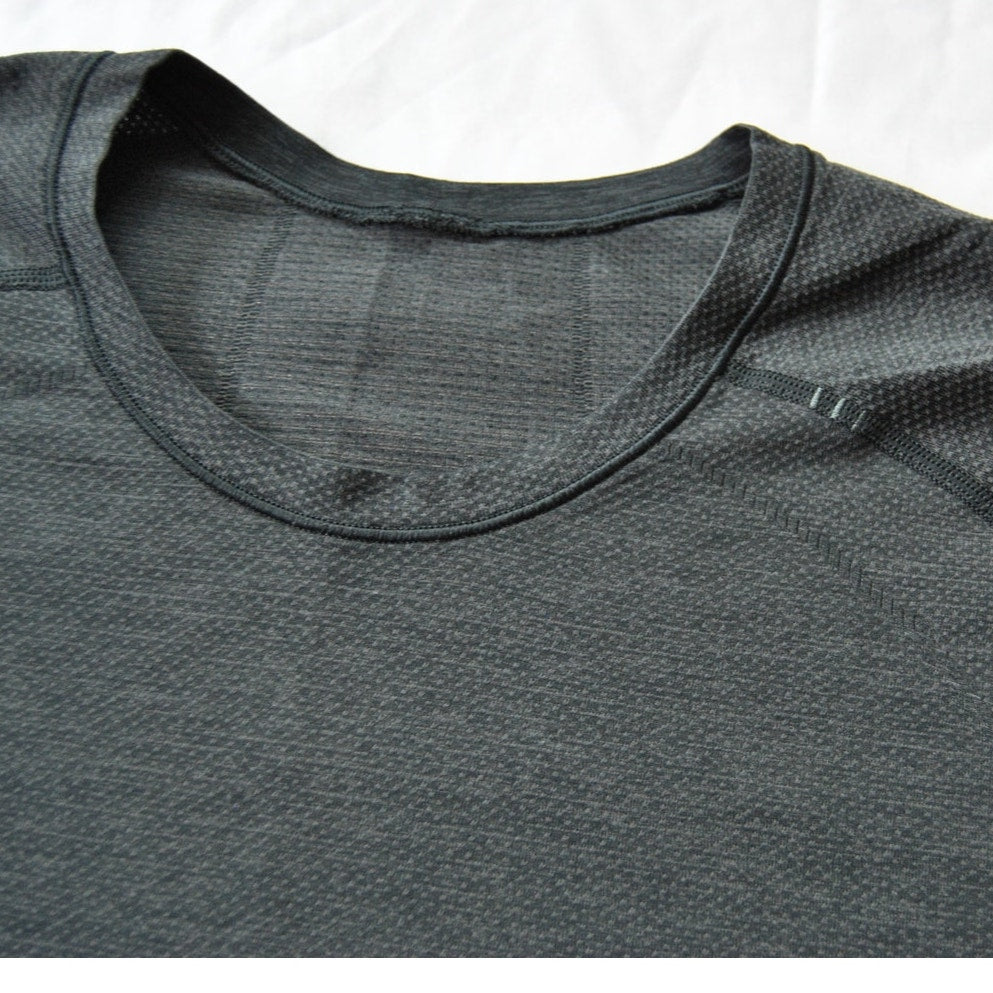 Metal Vent Tech Graphite Grey/Black Short Sleeve Shirt