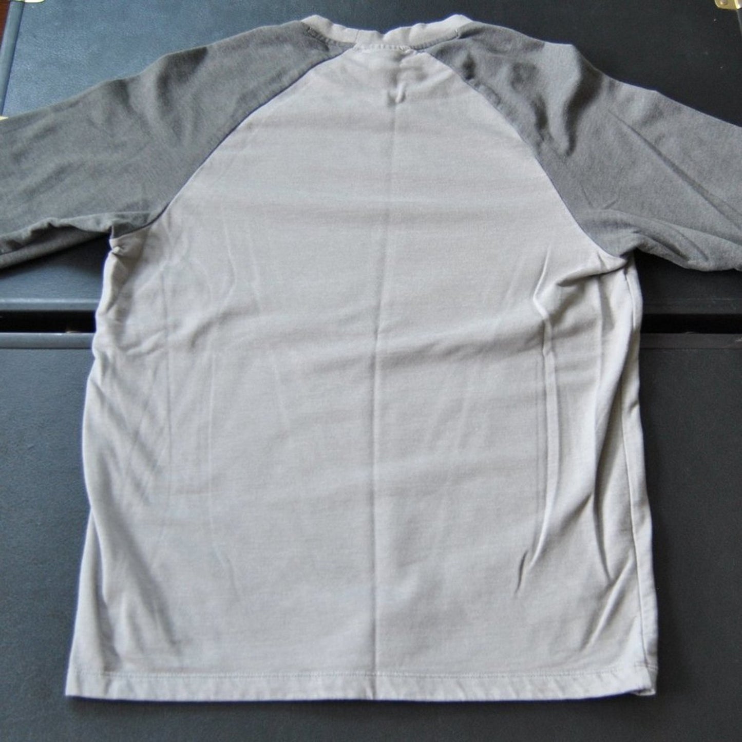 Patagonia Mountain Logo Small Gray Long Sleeve Shirt 1973 Fitz Roy Scope