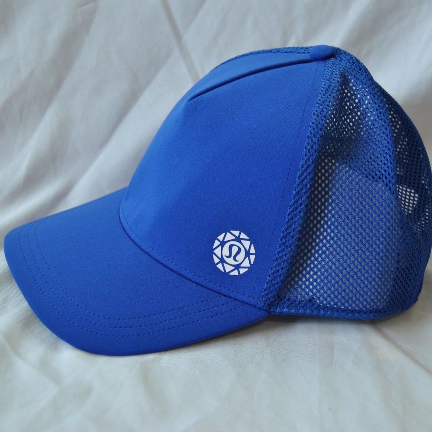 Lululemon Limited Edition Medium/Large Blue Snap Back Hat (NEW)