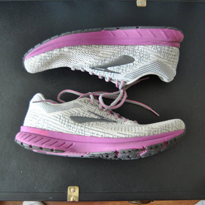 Brooks Revel 3 Pink and Gray Size 10 Running Shoe