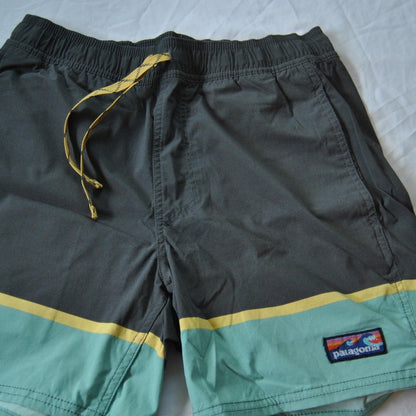 Patagonia Wavefarer Volley Gray Teal & Yellow 5" Shorts Small