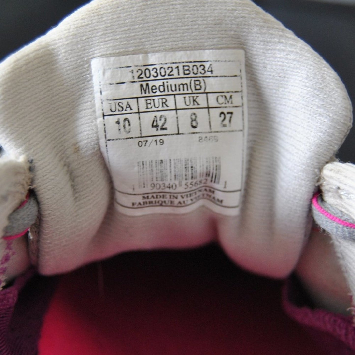 Brooks Revel 3 Pink and Gray Size 10 Running Shoe