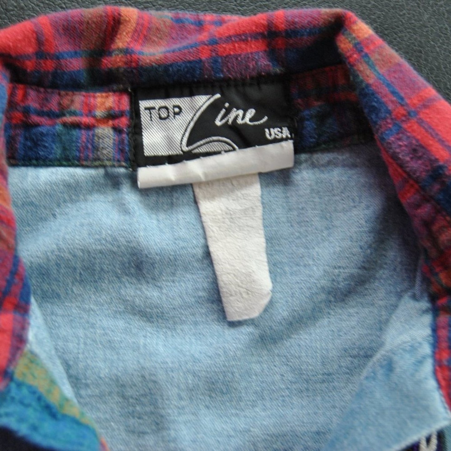 Looney Tunes Medium Jean Button Down Long Sleeve Shirt w/ Flannel Collar