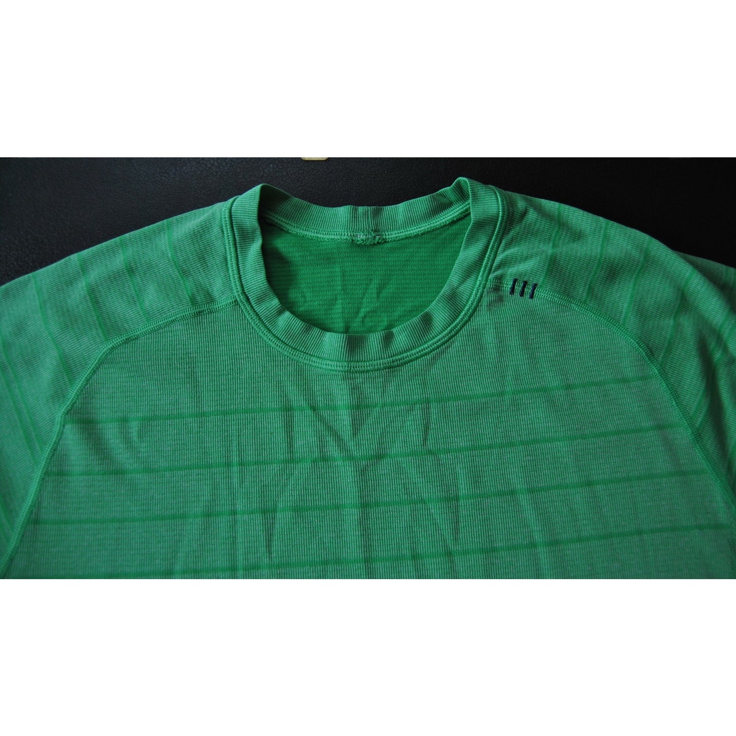 Lululemon Large Fit Green Athletic Short Sleeve Shirt