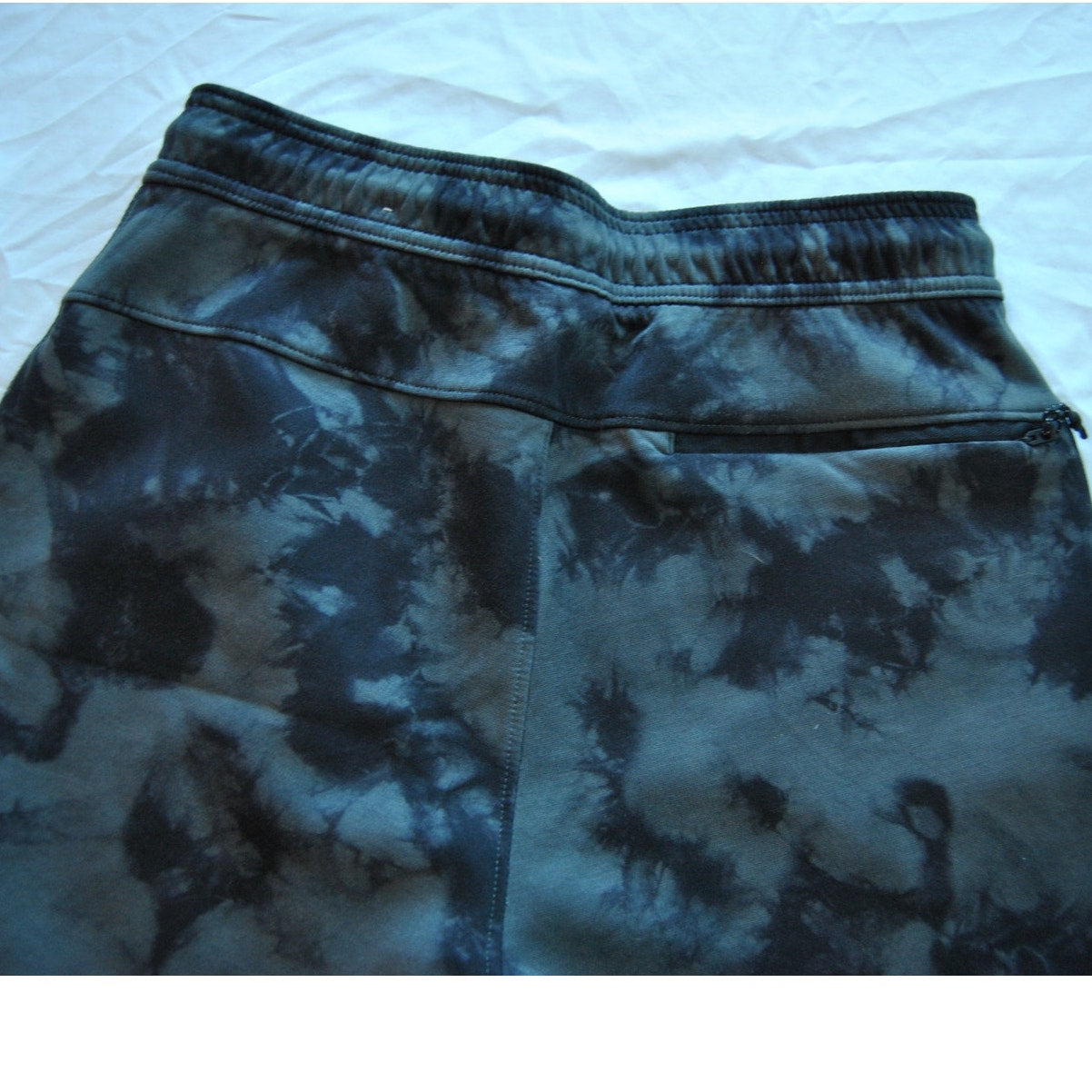 American Eagle Shorts Smoke Design Black Gray Small