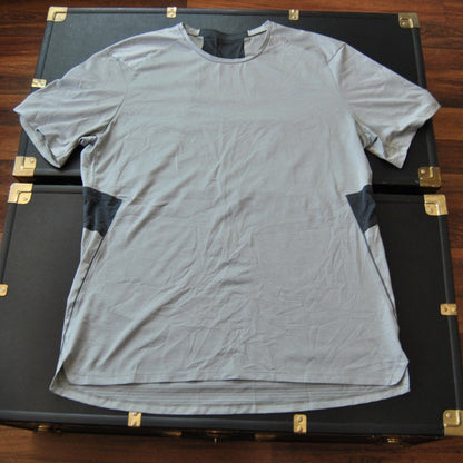Lululemon Two Toned Gray Short Sleeve Shirt